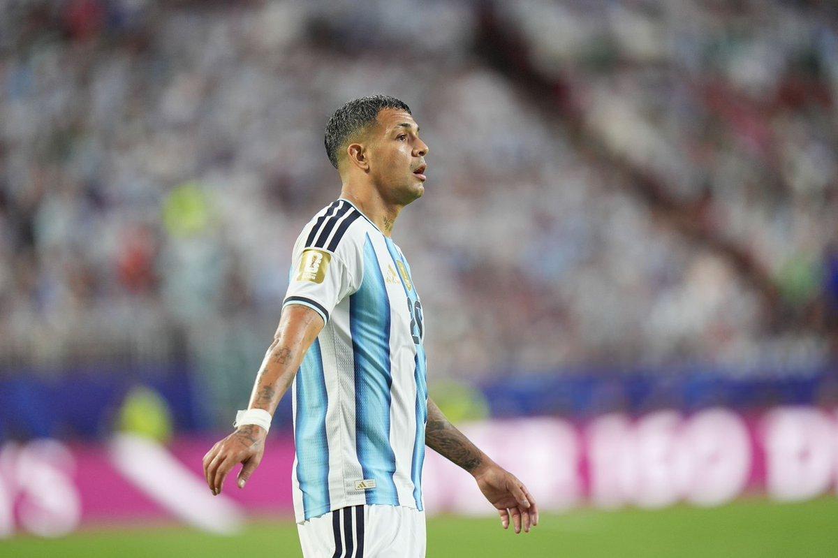 Facundo Medina rompió el silencio en Villa Caraza tras el Mundial: "No crean boludeces"