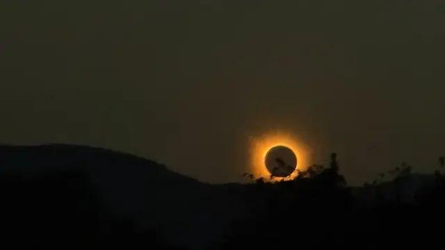 Eclipse solar anular 2026: el deslumbrante "anillo de fuego" que oscureció Europa y el Atlántico Norte