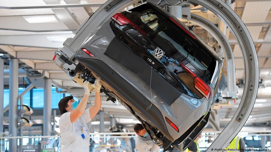 Volkswagen evalúa un nuevo recorte que podría afectar a otros 50.000 trabajadores