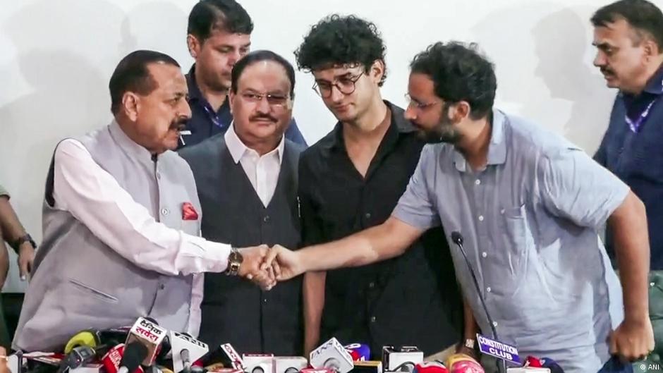 Educación en India: la renuncia del ministro frena las protestas