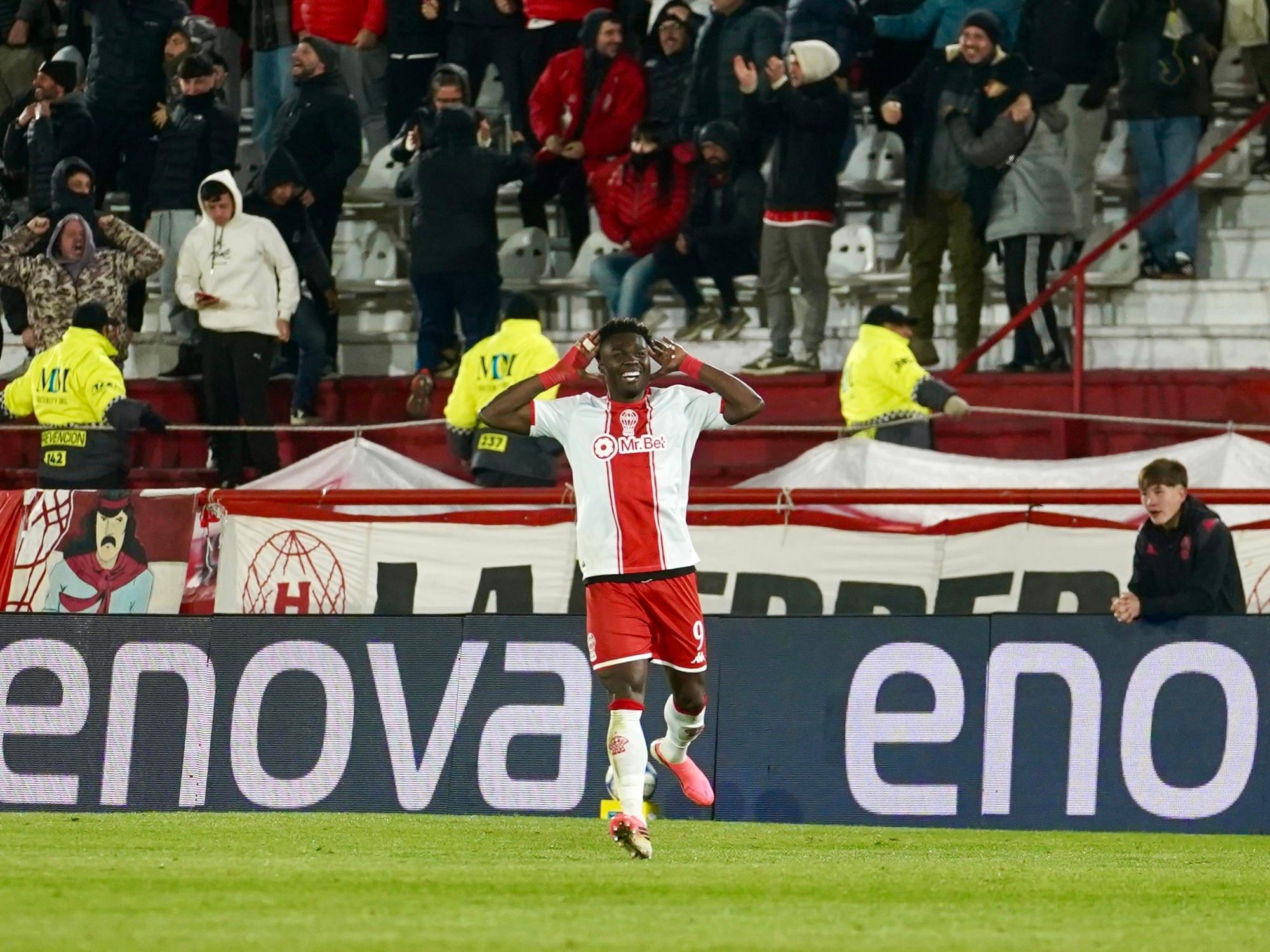 Huracán venció 2-1 a Racing: cómo impacta en la tabla y la crisis de Vojvoda