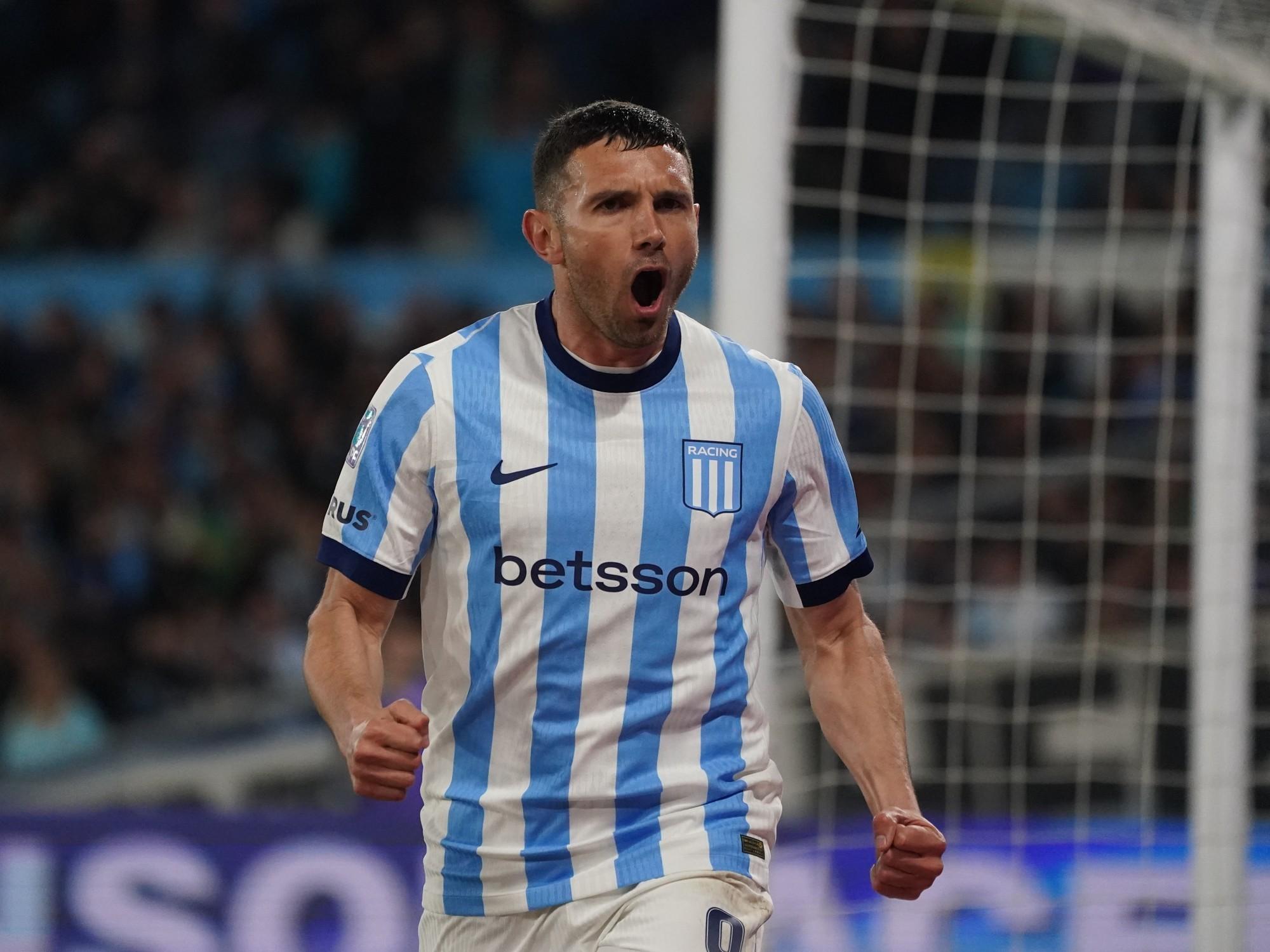 Racing le ganó 3-1 a Sarmiento y cortó una racha negra antes de Boca