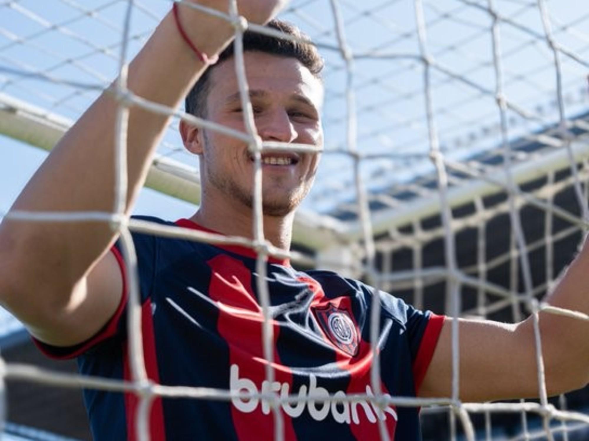 Facundo Bruera vuelve a Barracas Central tras su fugaz paso por San Lorenzo