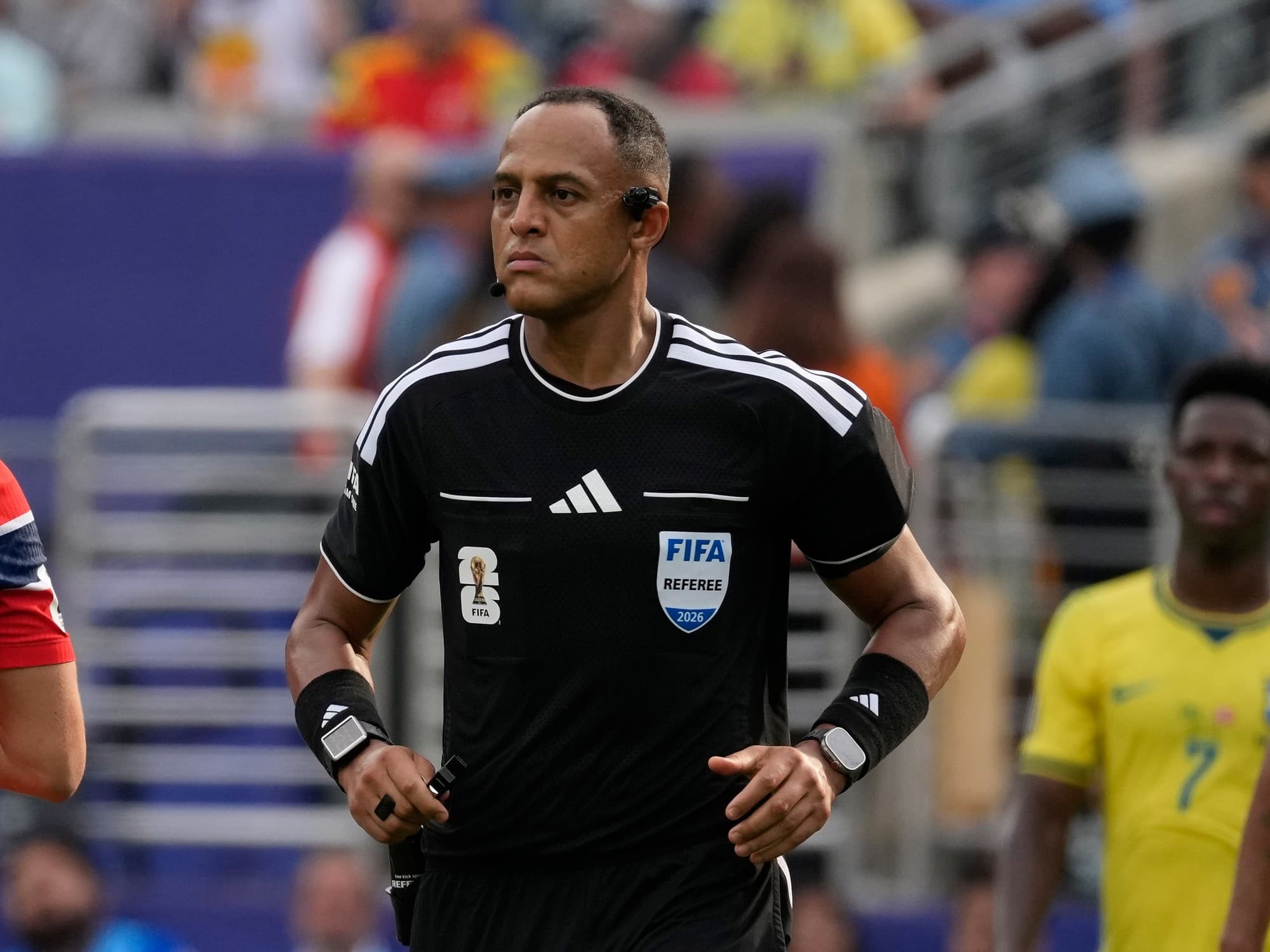 Un viejo conocido de Messi será el árbitro en la semifinal entre Argentina e Inglaterra