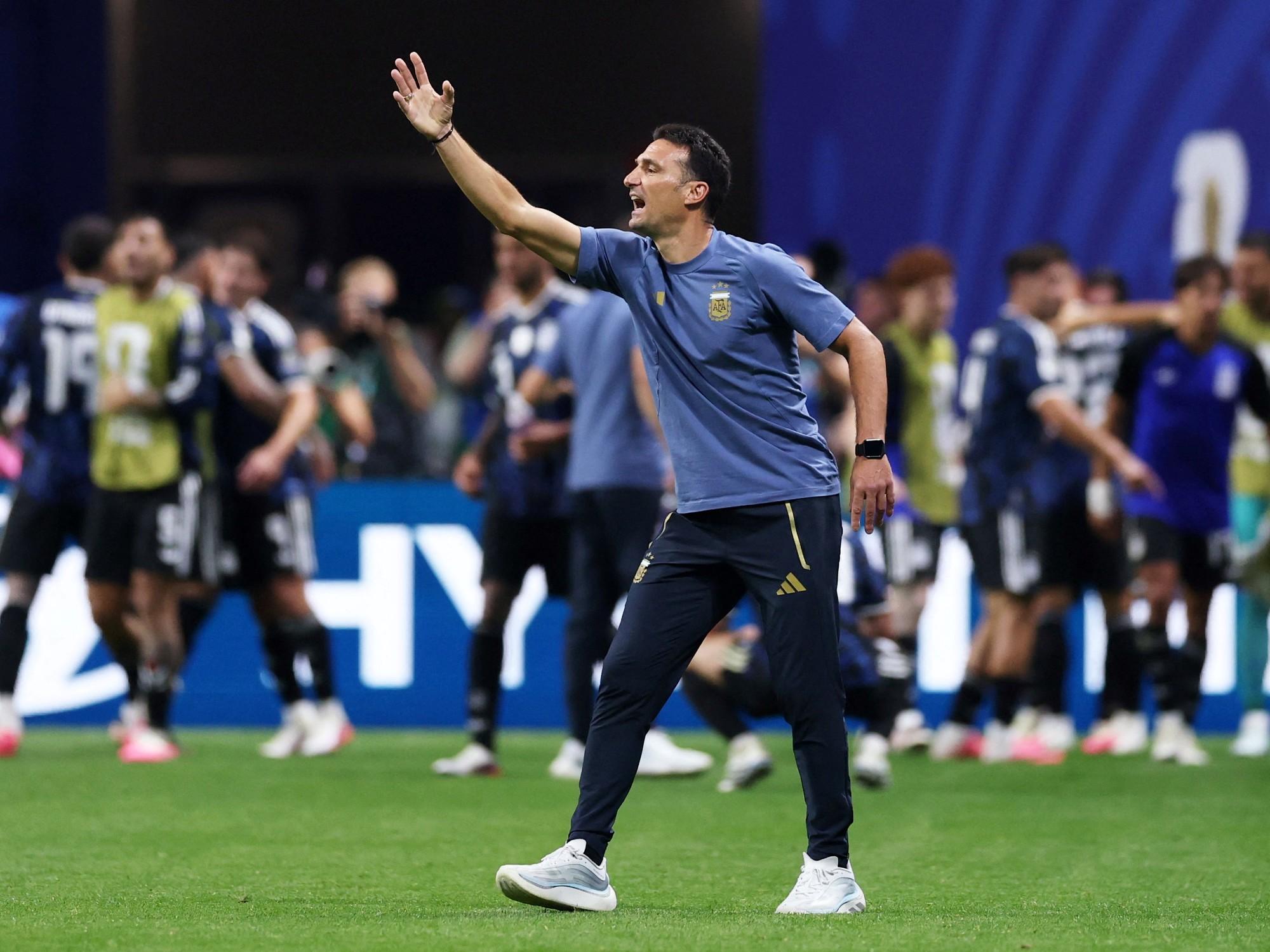 Lionel Scaloni se vistió de editor: su ingeniosa respuesta sobre cómo titularía el triunfo ante Inglaterra