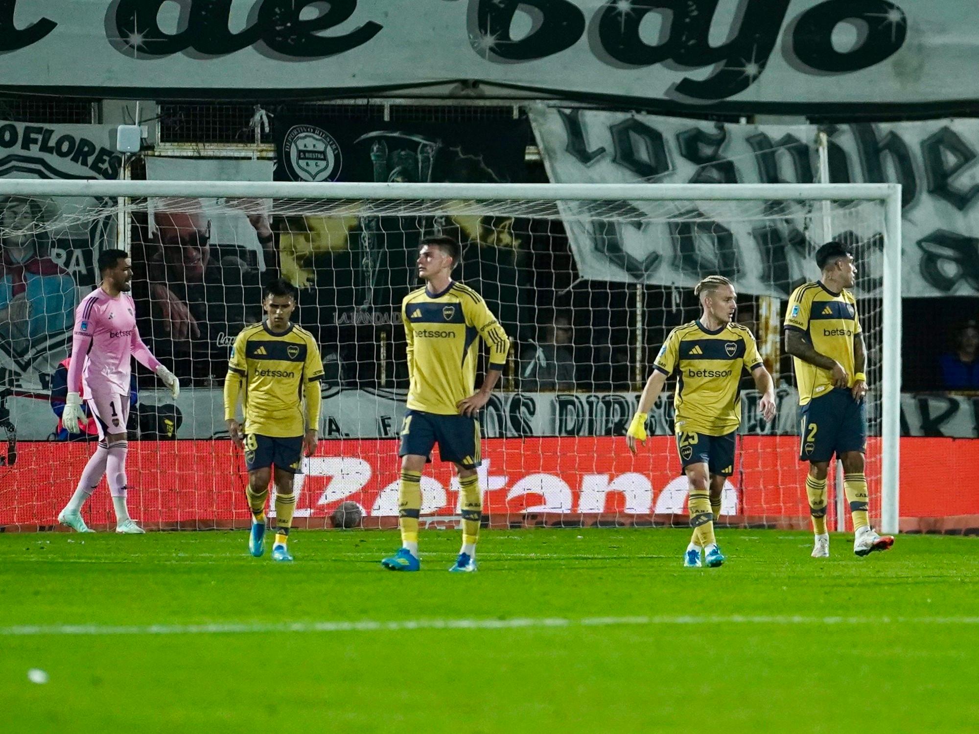 Boca en crisis defensiva: las distracciones que facilitaron los goles de Riestra