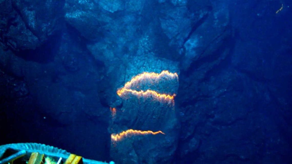 Erupción volcánica submarina: el hallazgo que crea una nueva isla