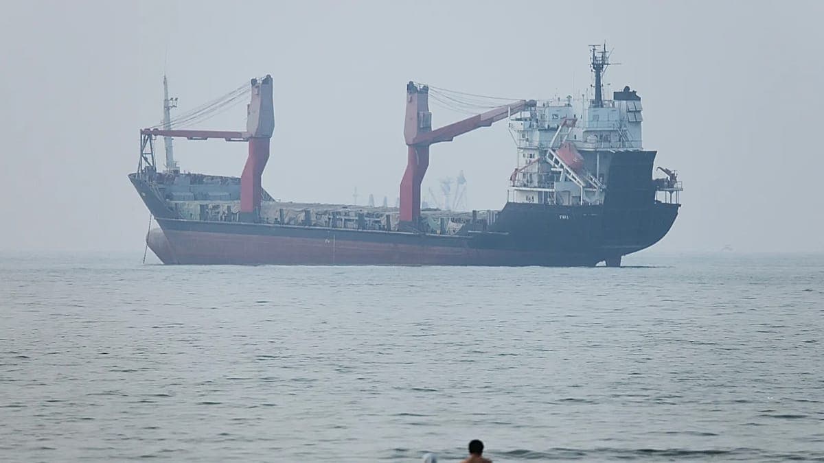 Tensión en el estrecho de Ormuz: reportan ataques contra buques petroleros en menos de una hora