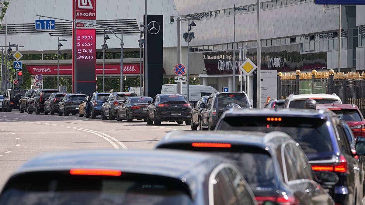 Rusia suspende temporalmente la exportación de diésel para contener la escasez interna