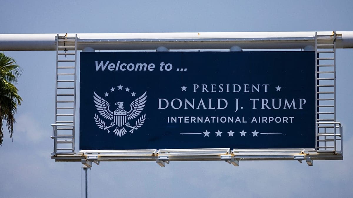 El aeropuerto de Palm Beach cambia de nombre en honor a Donald Trump