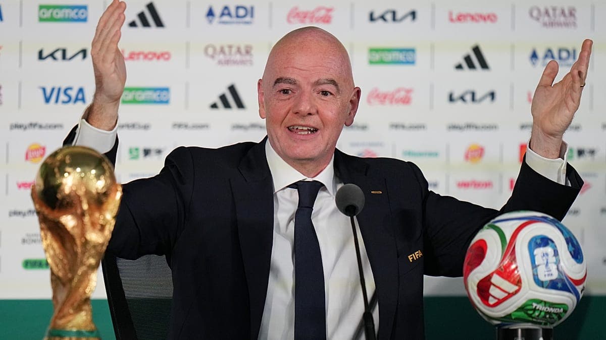 Desmienten que el Parlamento Europeo haya pedido investigar a Gianni Infantino
