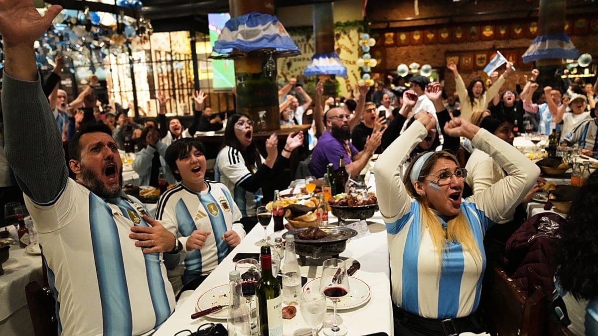 Euforia en Buenos Aires: la Selección venció a Suiza en el alargue y ya está en semifinales