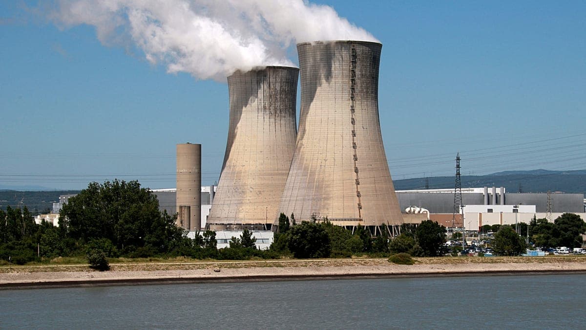 Francia frena la actividad de sus centrales nucleares por la intensa ola de calor