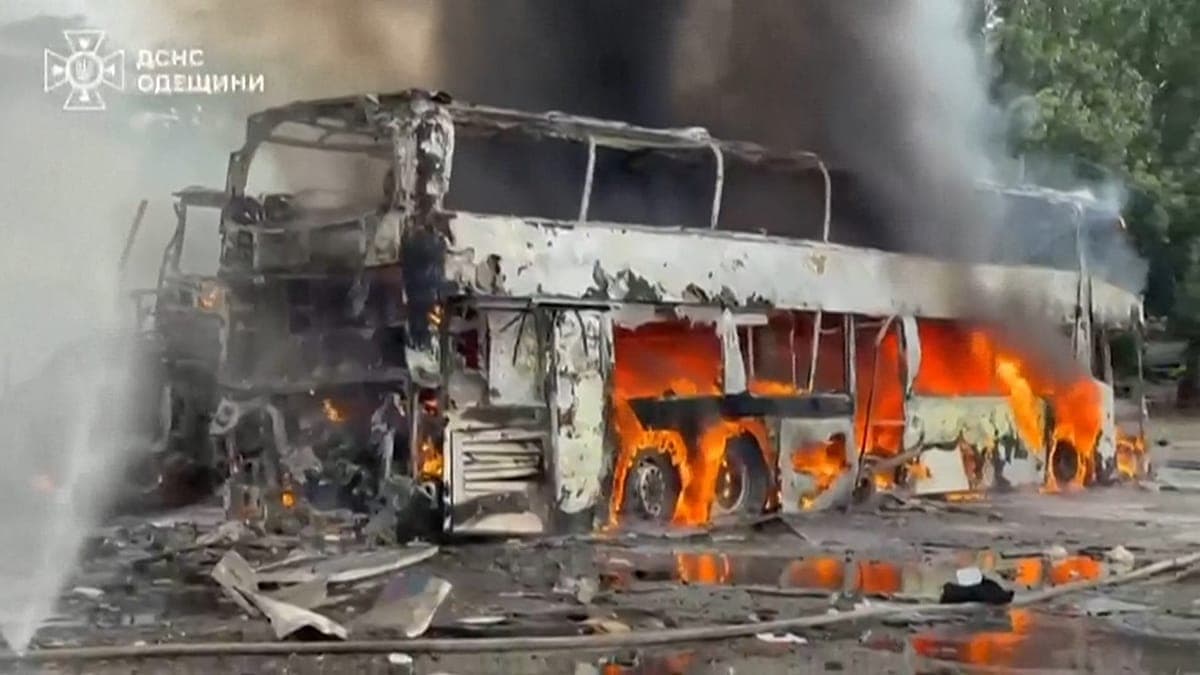 Confirman heridos por ataques rusos en Odesa y se conocen imágenes de civiles bajo fuego en Sumy