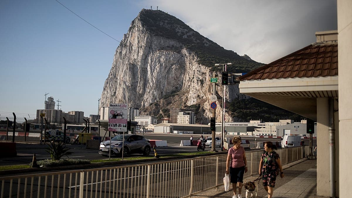 Histórico: la desaparición de la Verja de Gibraltar marca el fin de una frontera de tres siglos
