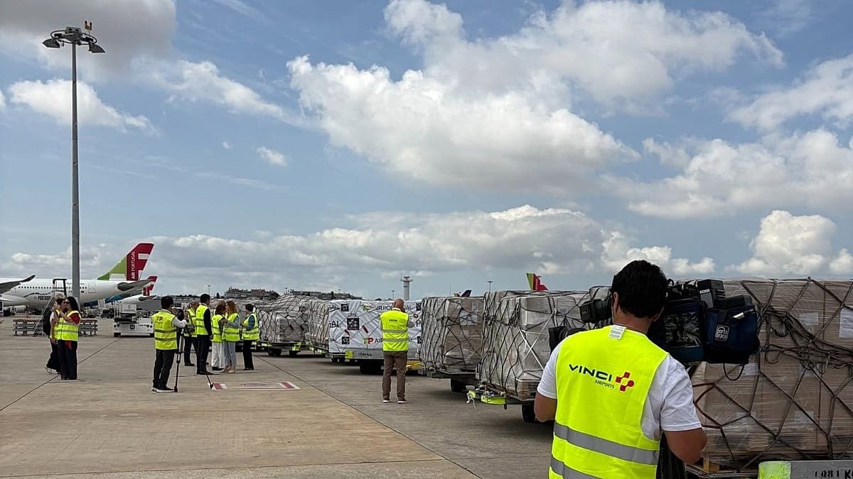 Portugal y Venezuela retoman la conexión aérea con un cargamento de ayuda humanitaria