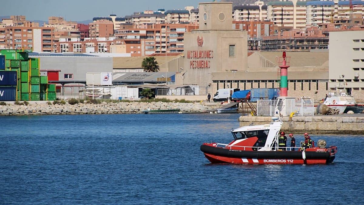 Tabarca: se hundió un catamarán de buceo y rescataron a todos