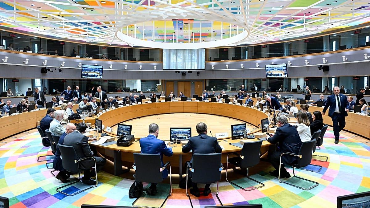 Sanciones a Rusia: Grecia bloquea la aprobación del paquete 21