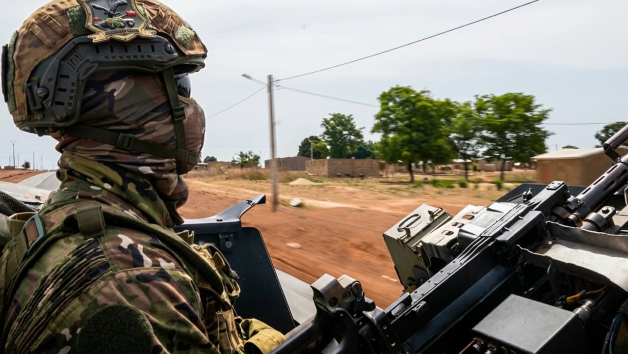 Crece la tensión fronteriza entre Costa de Marfil y Burkina Faso por la avanzada yihadista y las milicias locales