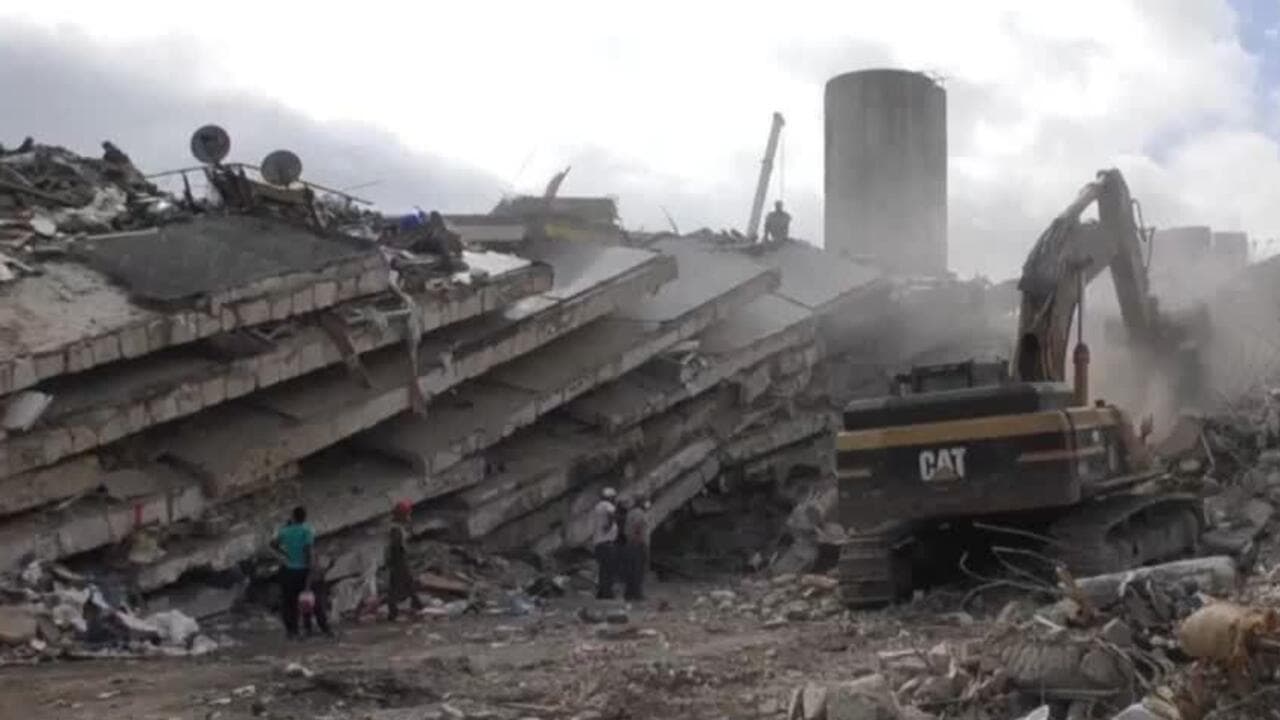 Tragedia en Venezuela: rescatistas y voluntarios trabajan contrarreloj entre los escombros