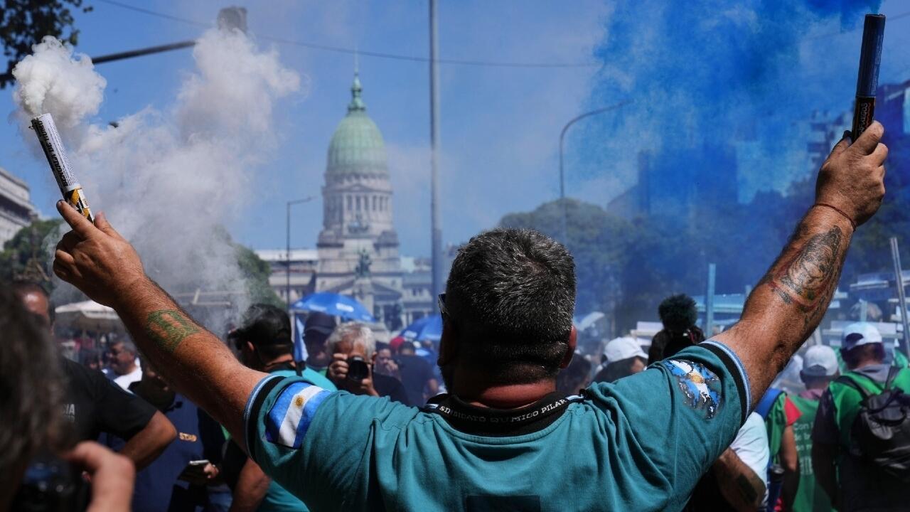 Protestas contra Milei: sindicatos marchan al Congreso