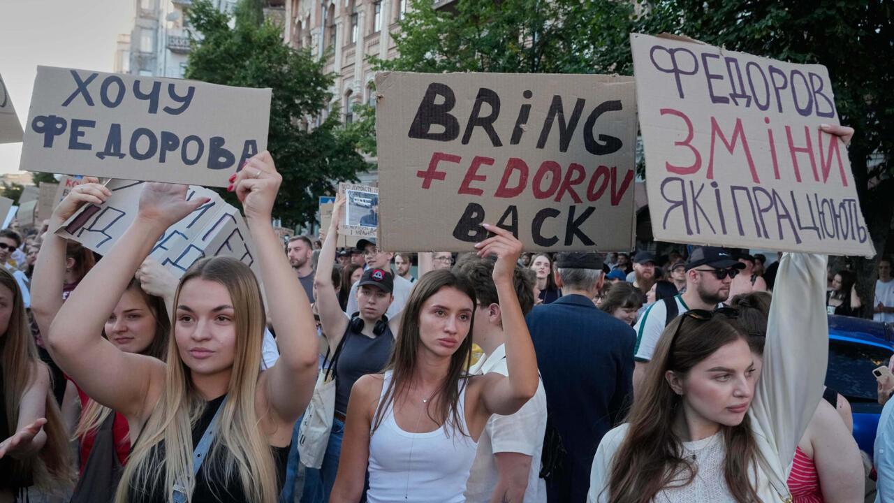 Tensión en Kiev: masivas protestas tras la salida del ministro de Defensa Mykhailo Fedorov
