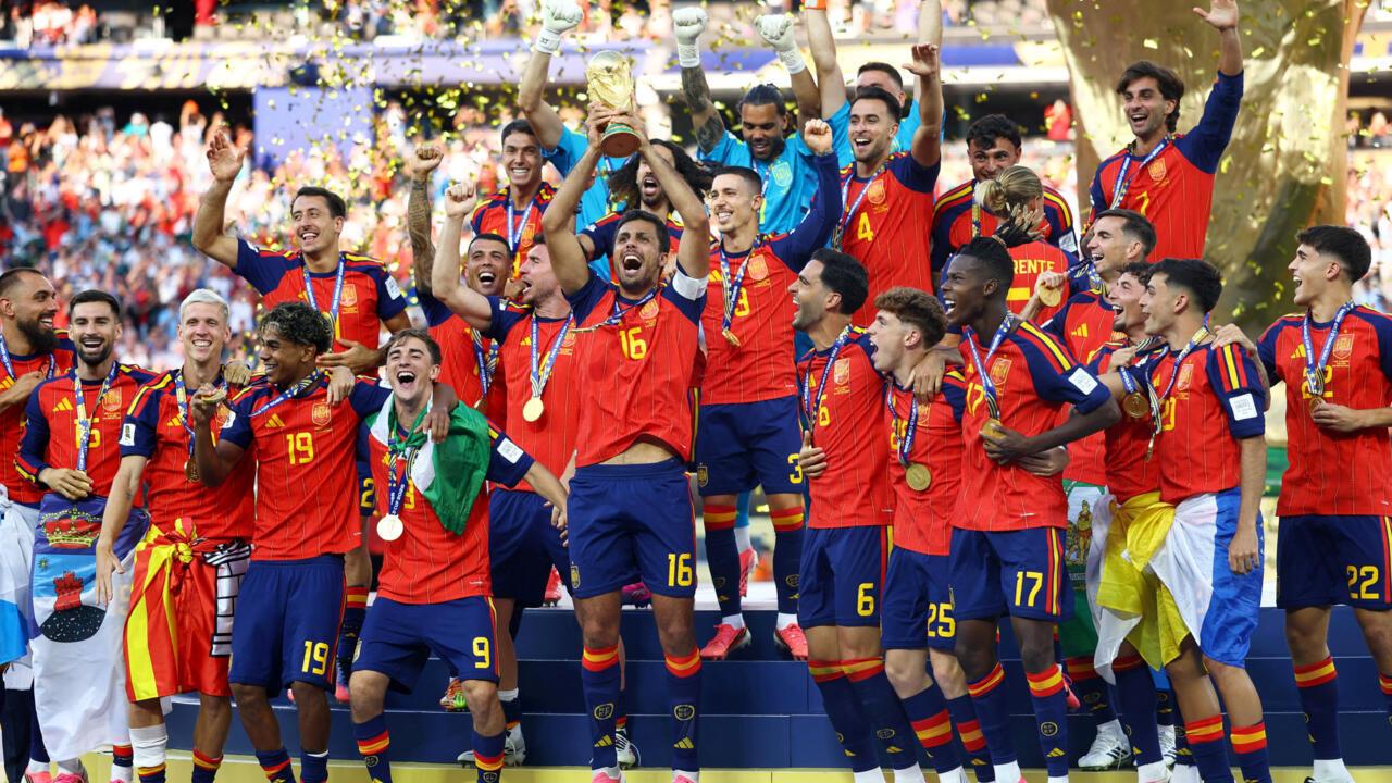 España: el campeón de 2026 recibió sus medallas mundialistas