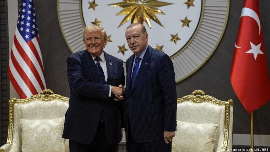 Trump criticó a la OTAN por su falta de apoyo ante Irán y anunció un acercamiento con Turquía