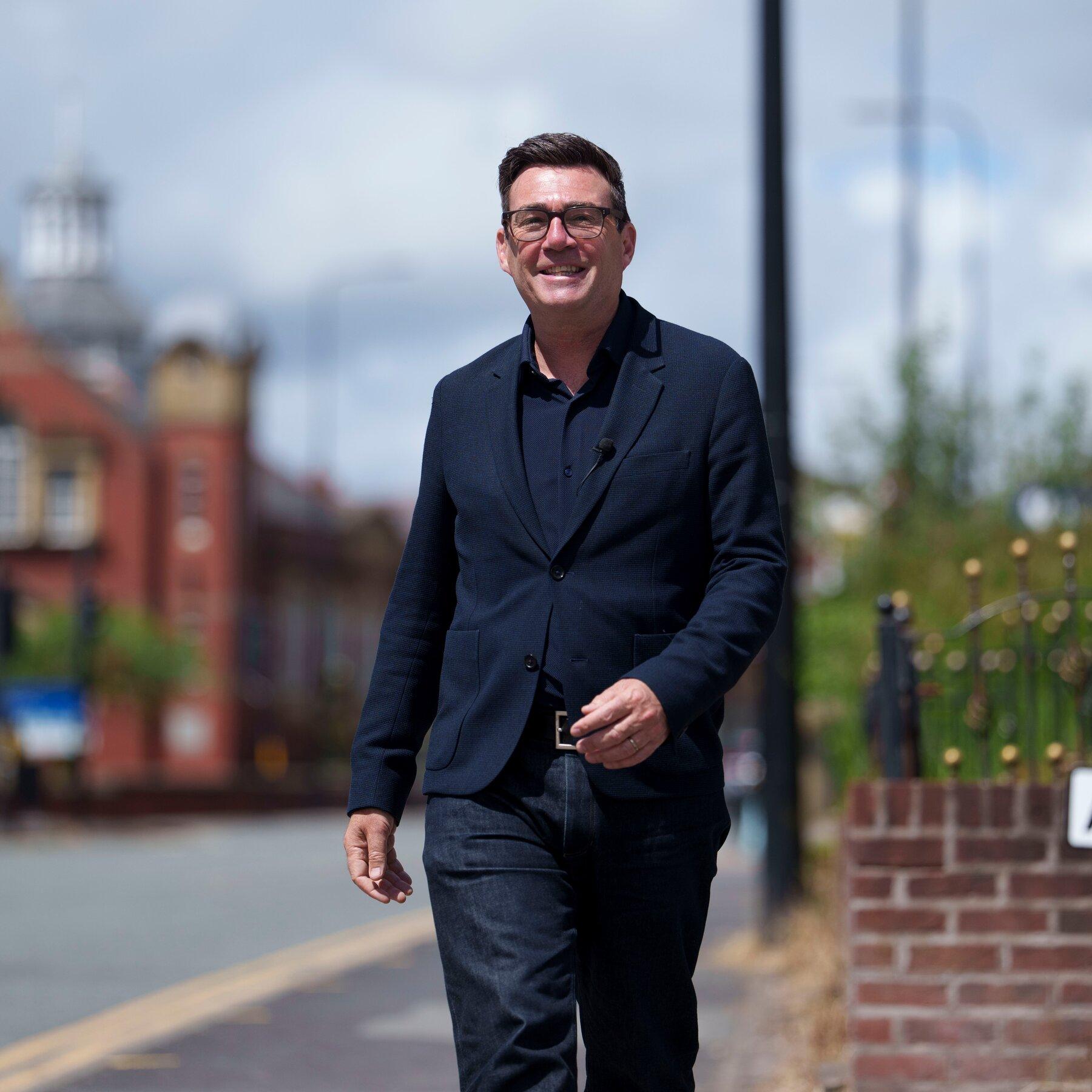 El "Rey del Norte": Andy Burnham se encamina a liderar el laborismo británico