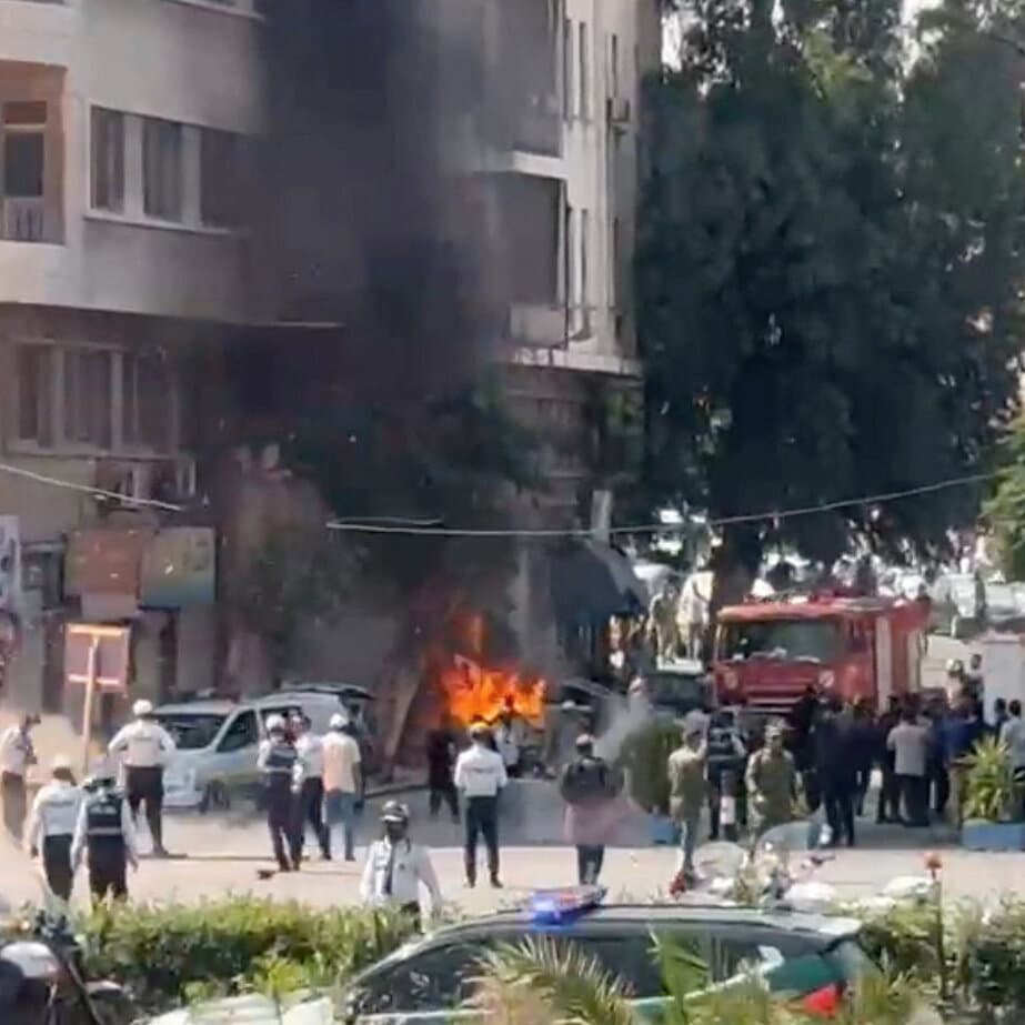 Fuertes explosiones en Damasco cerca del hotel donde se hospeda Emmanuel Macron