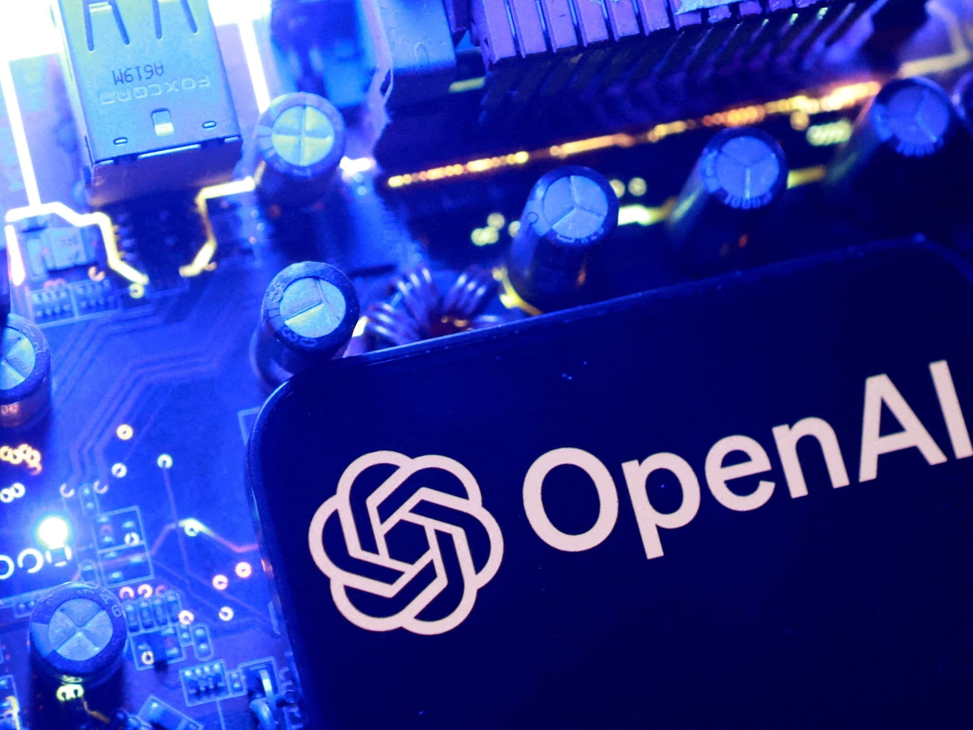 Rebelión de los medios: la millonaria disputa legal contra OpenAI por los derechos de autor