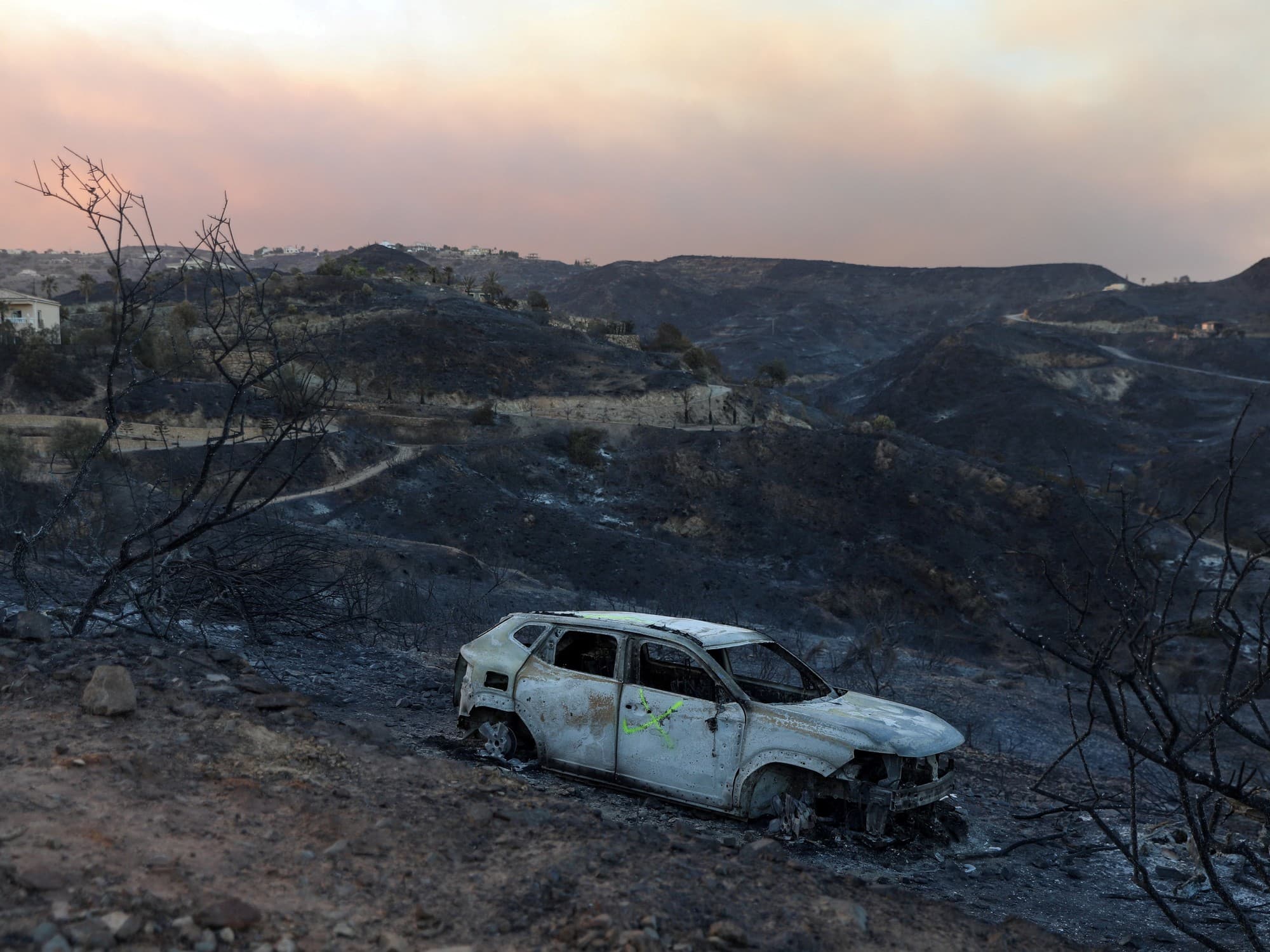 Tragedia en Almería: los factores que convirtieron al incendio en una trampa mortal