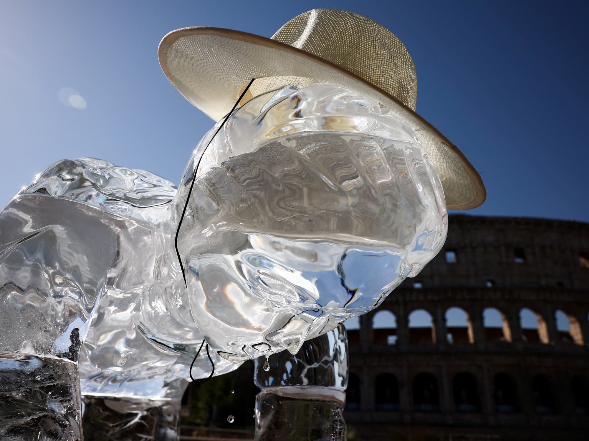 Ola de calor extrema en Italia: el termómetro roza los 45 grados y hay alerta roja en 15 ciudades