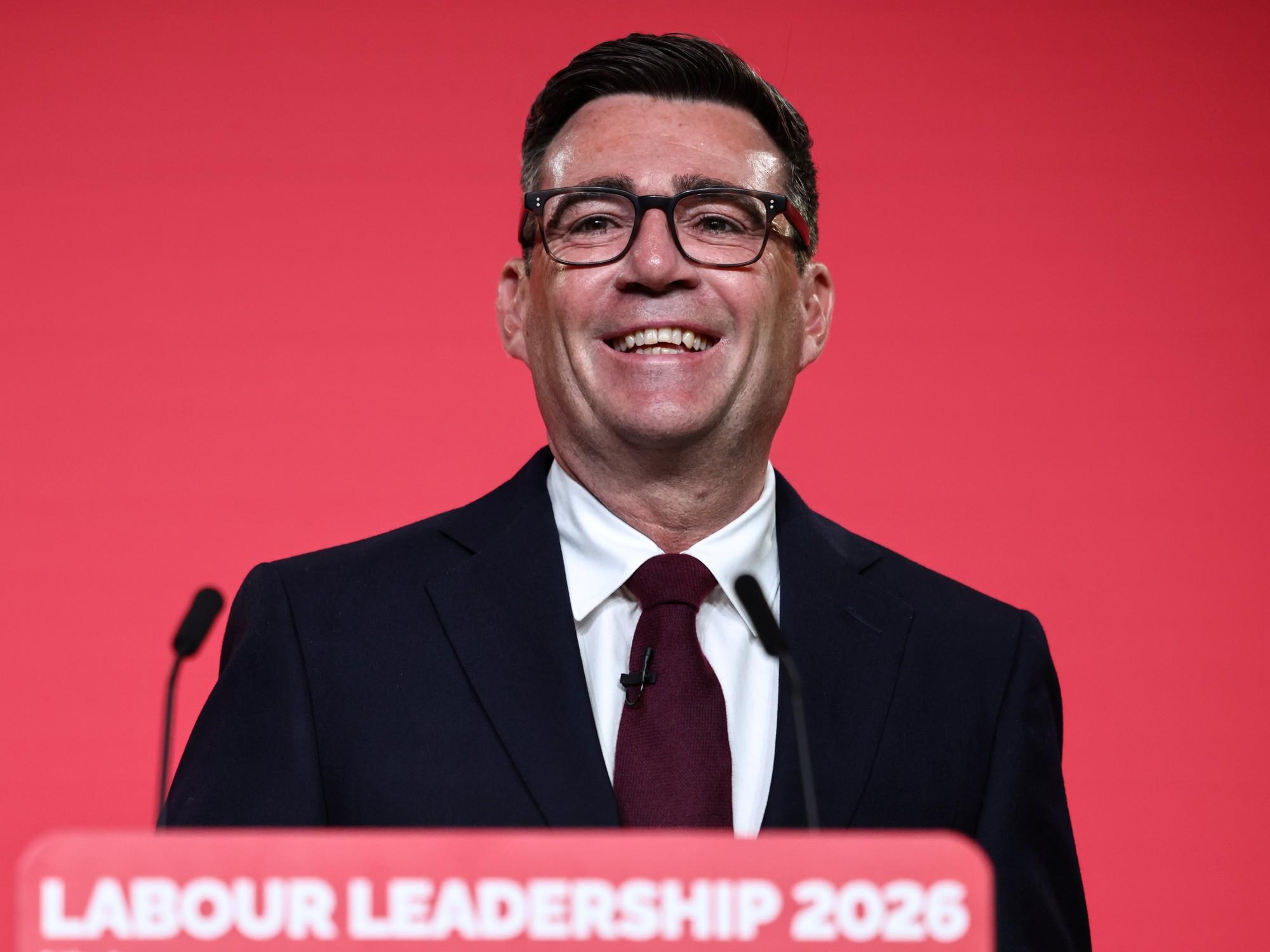 Reino Unido: Andy Burnham asume como primer ministro tras la salida de Keir Starmer