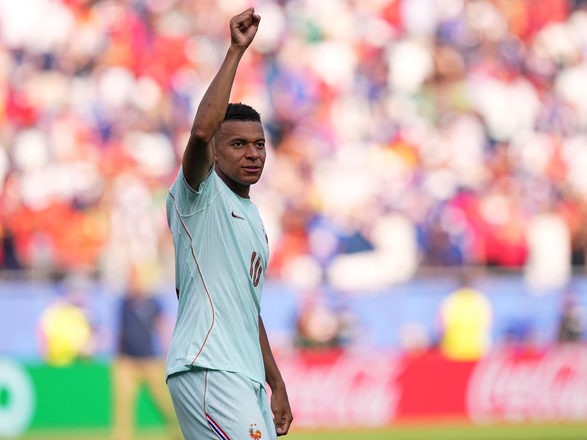 Mbappé despeja dudas sobre su tobillo y palpita un panorama exigente