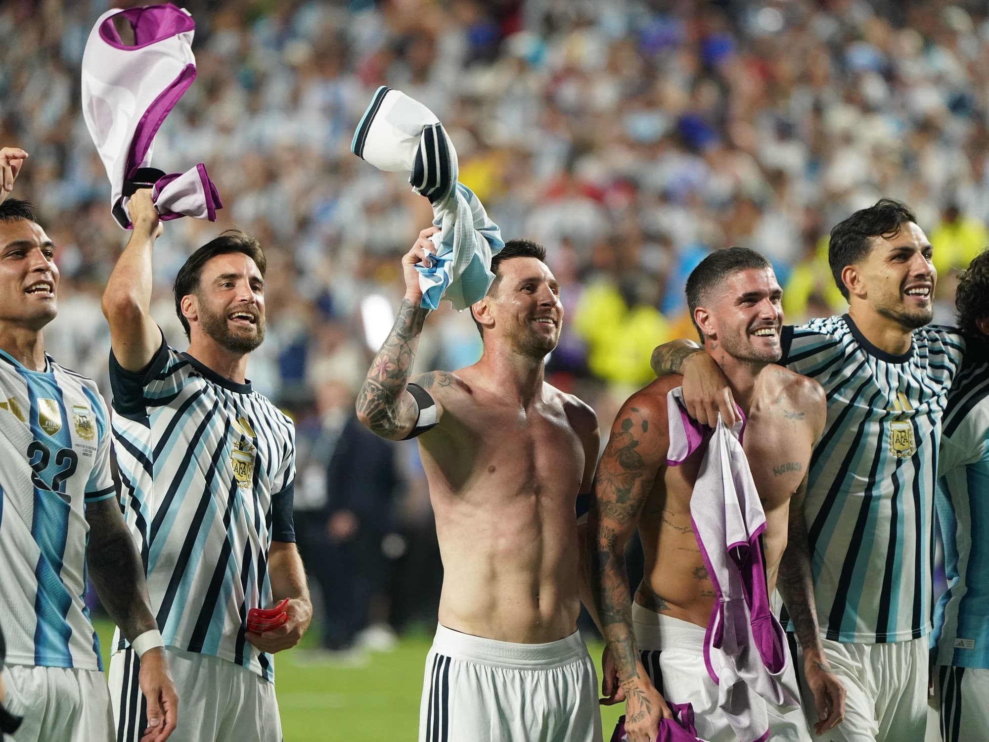 Selección argentina: festejo con la gente y la cabeza puesta en Inglaterra