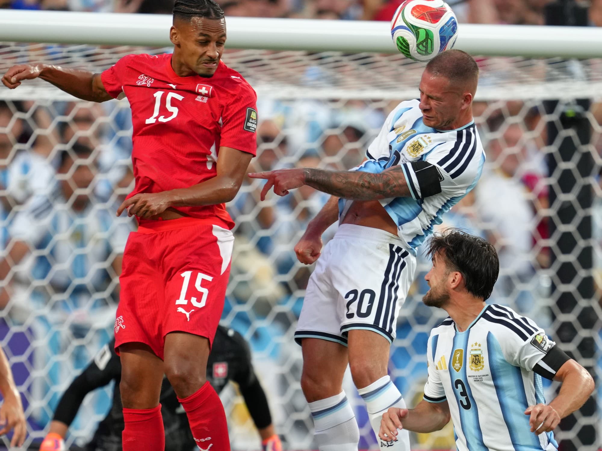 Alexis Mac Allister brilló ante Suiza y despertó los elogios de Manu Ginóbili