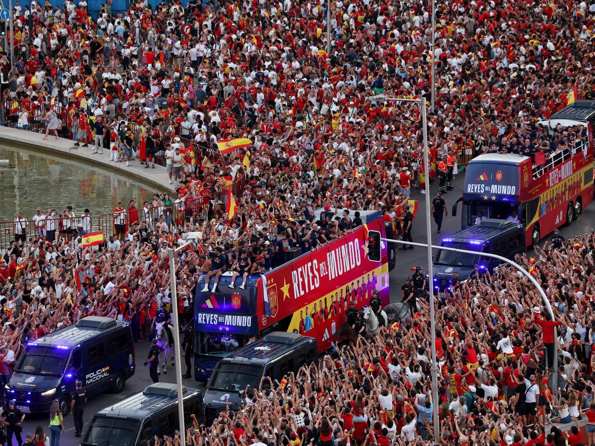 España: cómo fue la histórica y multitudinaria fiesta en Madrid